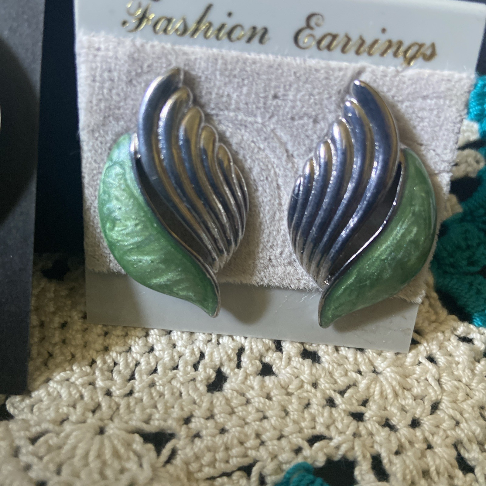 Vintage Cloisonné Style Pierced Earrings Gold tone Enamel … 2 Pairs