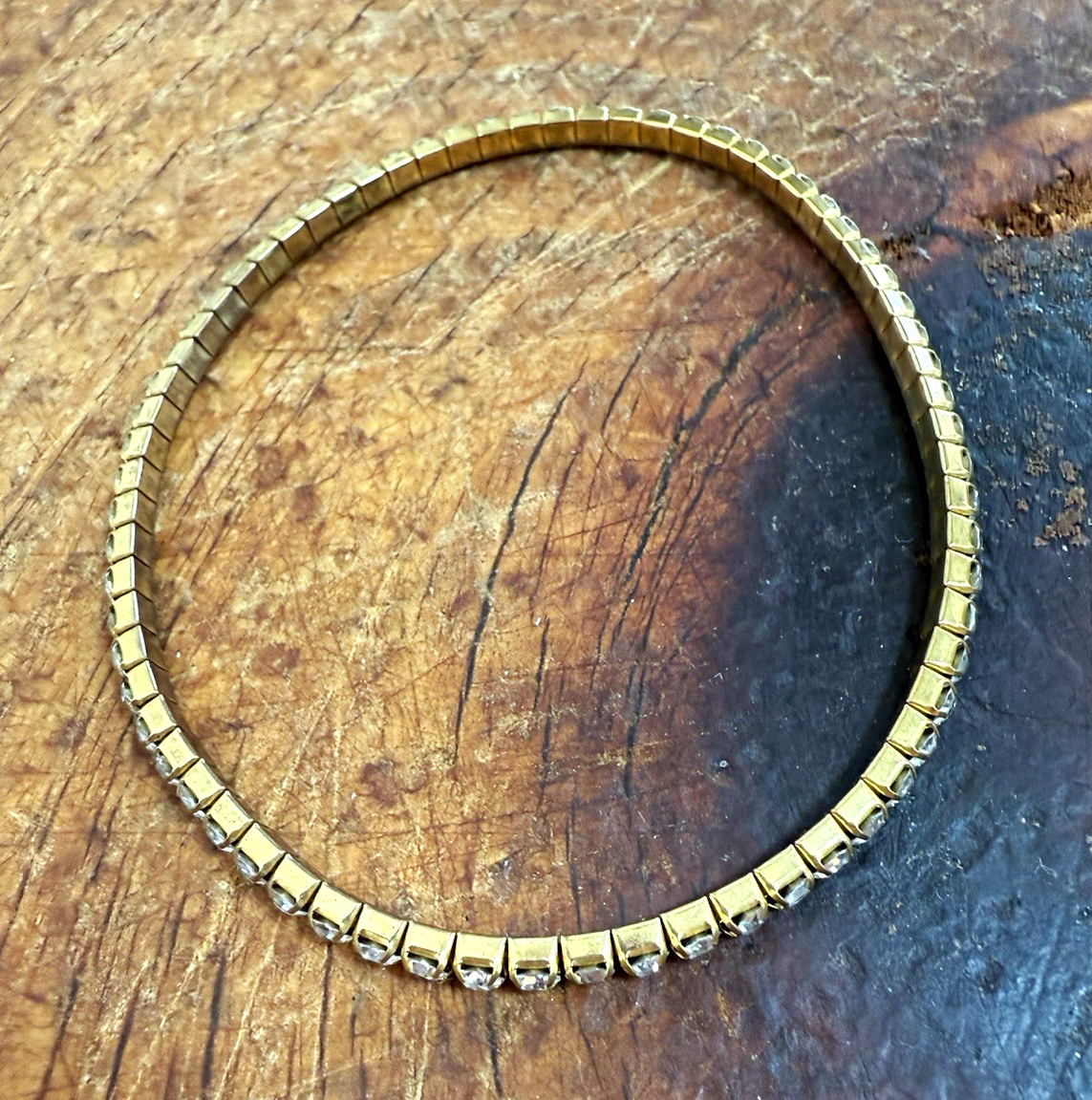 Gold Tone Metal Bangle Bracelet, No Clasp Closure, Round Shape, No Stone