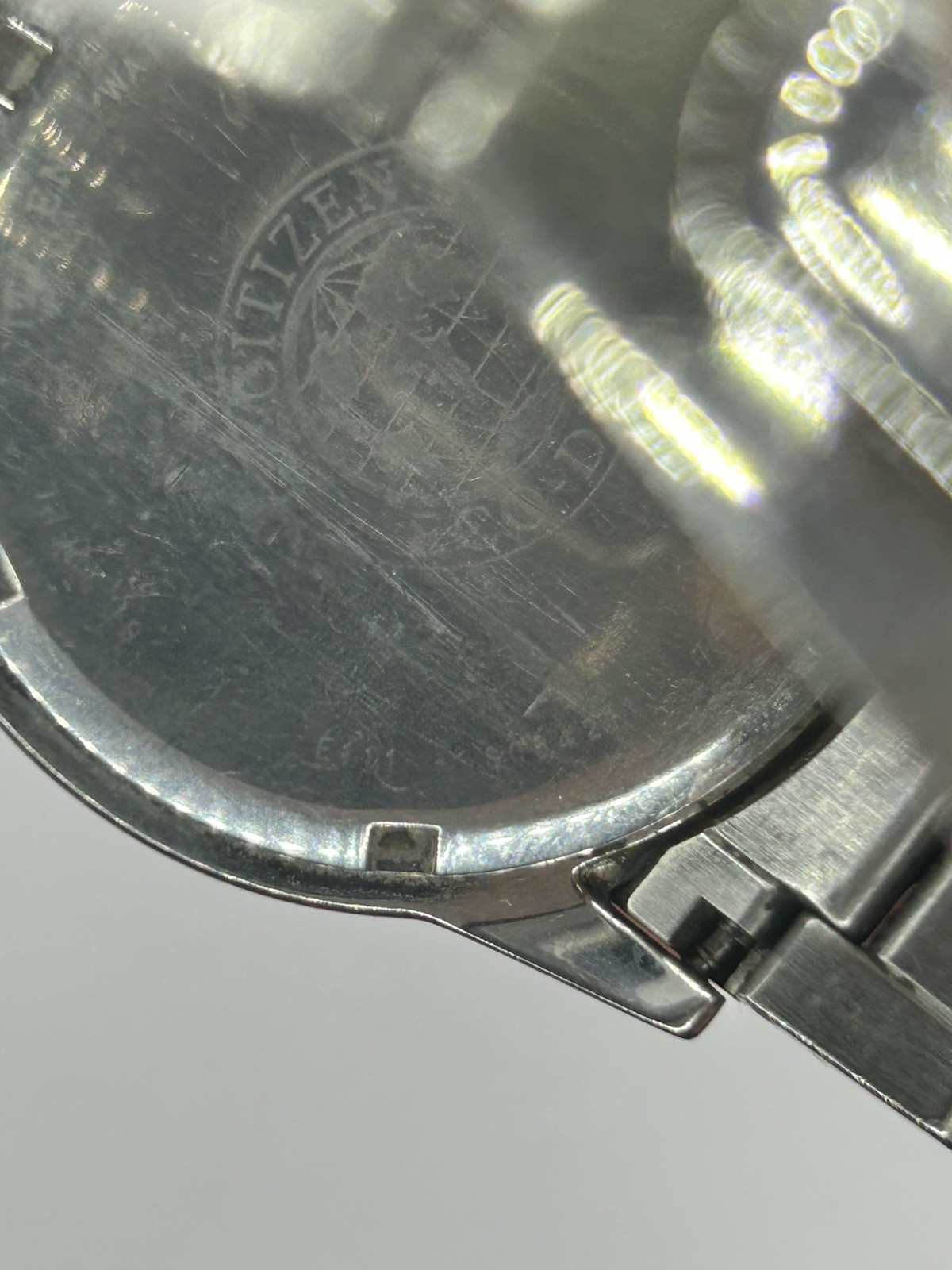 Citizen Eco-Drive Mens Stainless Steel 2-Tone Watch E111-S084211- Nice Working