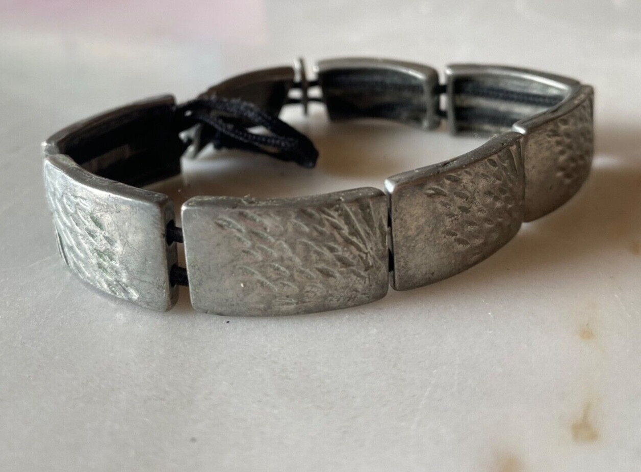 ANNE MARIE CHAGNON Modernist Hammered Pewter Link Bracelet – Canadian Designer