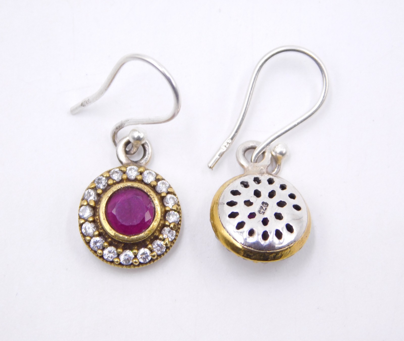3.6 Gm 925 Sterling Silver Ruby & C.Z Cut Stone Fine Two Tone Earring Size 1″