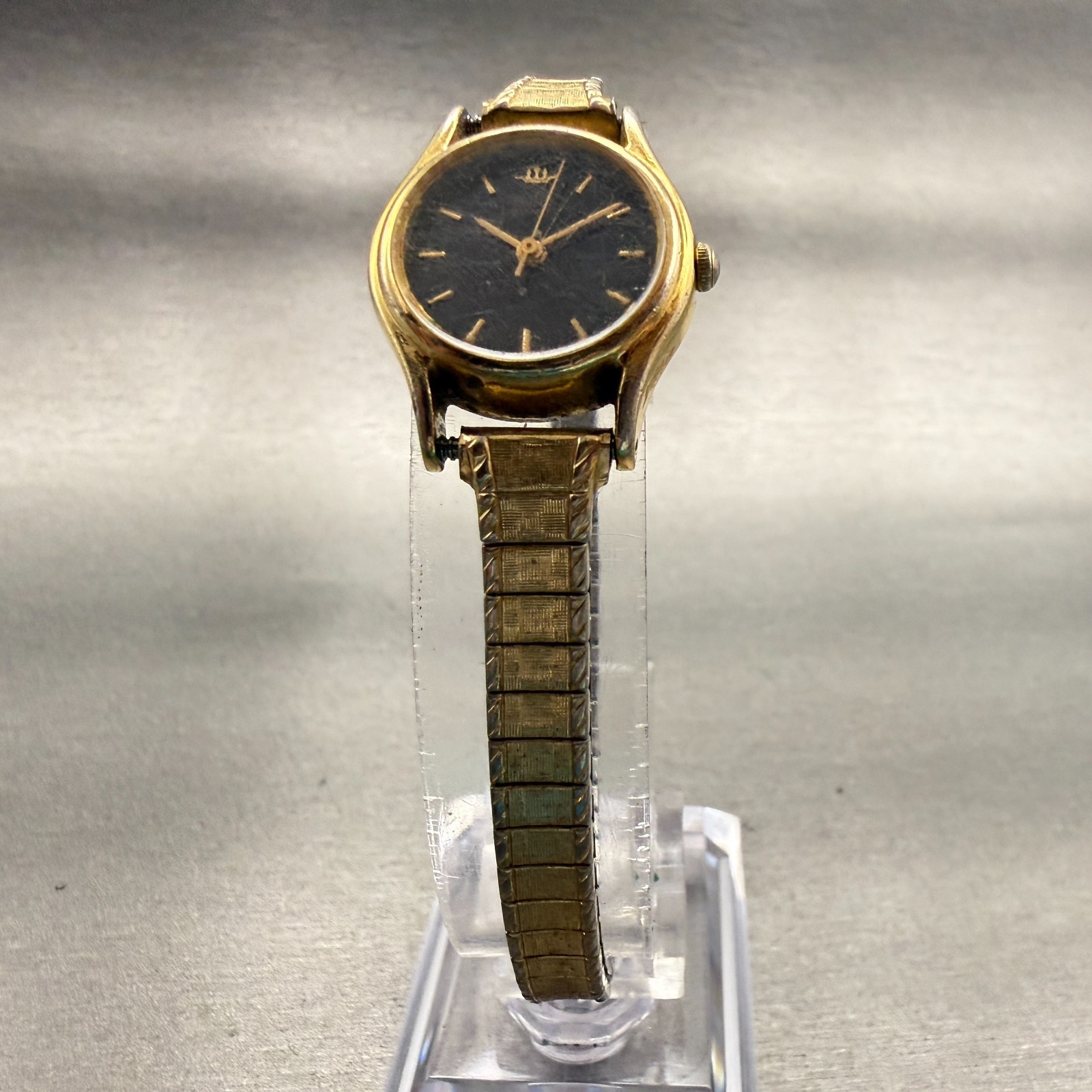 Seiko Watch Women 20mm Black Dial Gold Tone Round 2Y01-0A10 New Battery Vintage