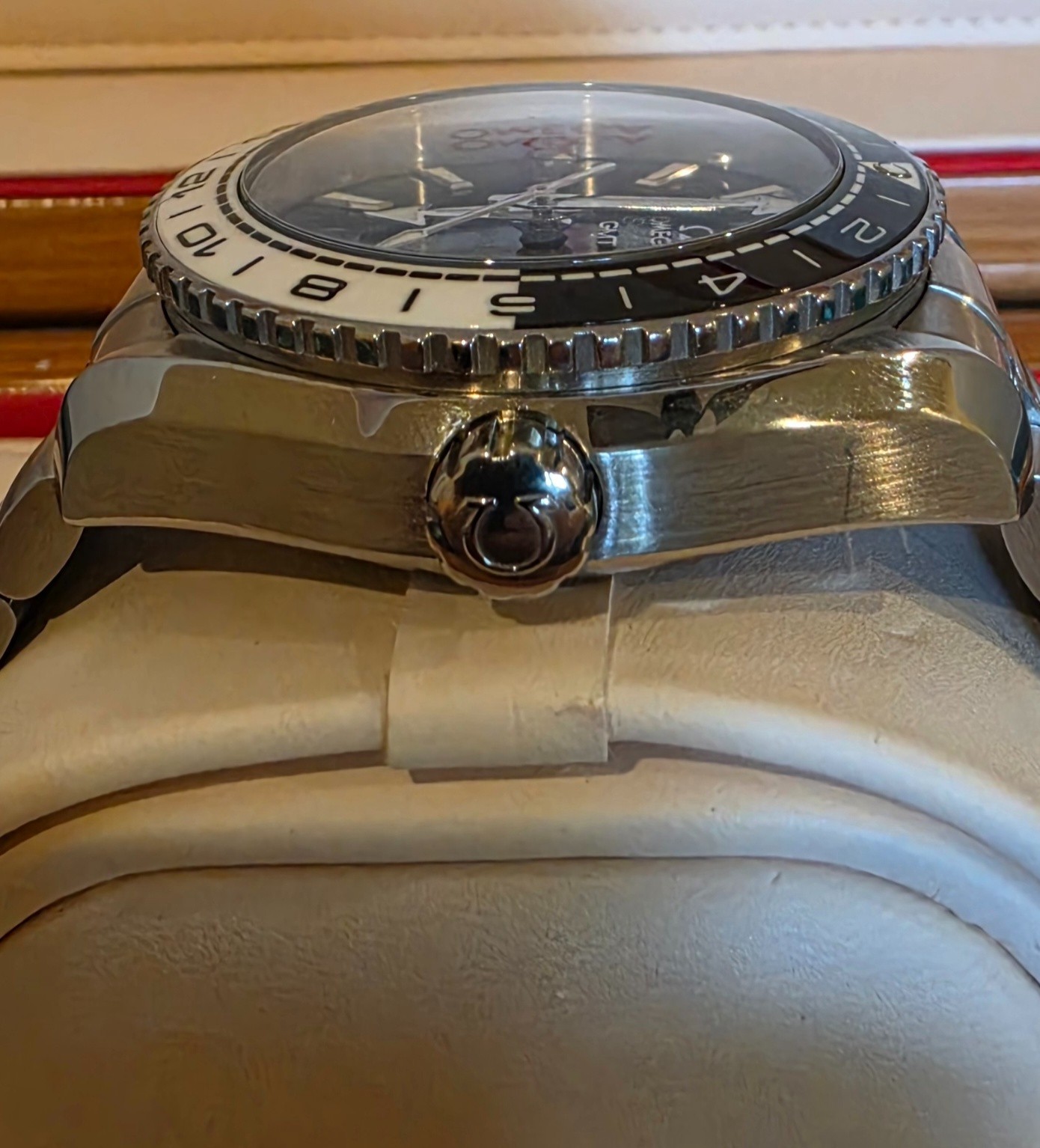 OMEGA Seamaster Planet Ocean 600M 215.30.44.22.01.001