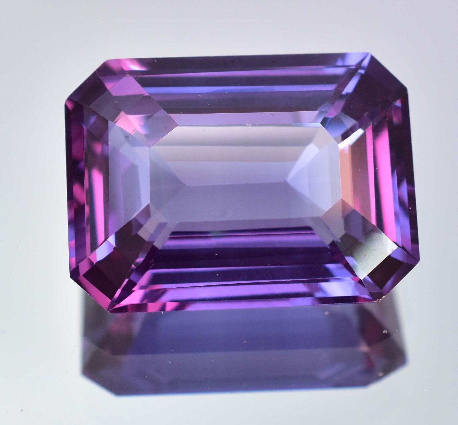 42.40 Ct Natural Color Change Alexandrite Certified Flawless Loose Gemstone