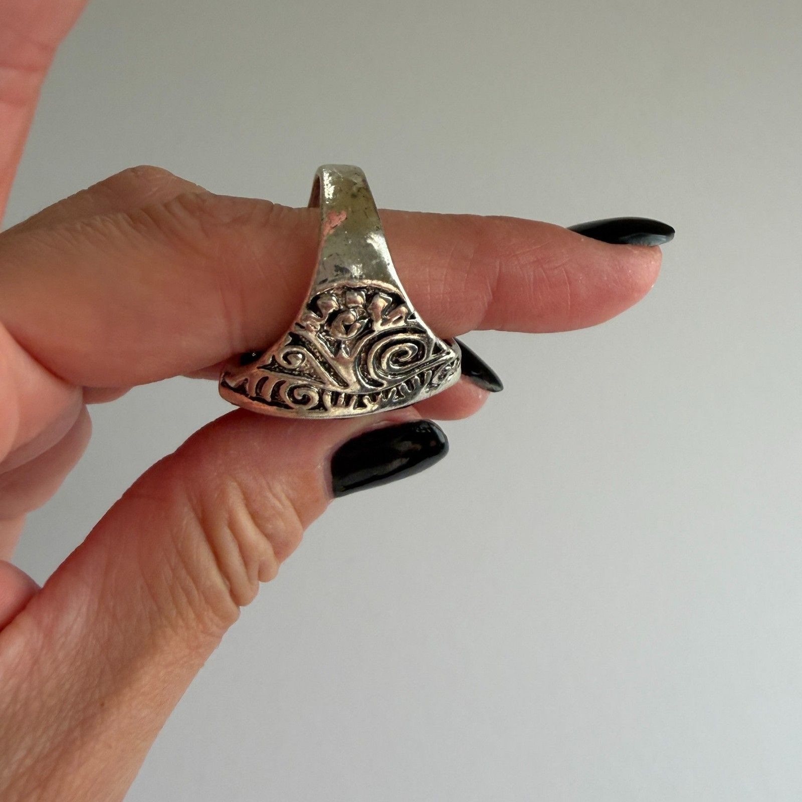 Dark Plum Crystal Statement Ring Silver Tone Luxury Vintage Style Unisex Sz 9.75