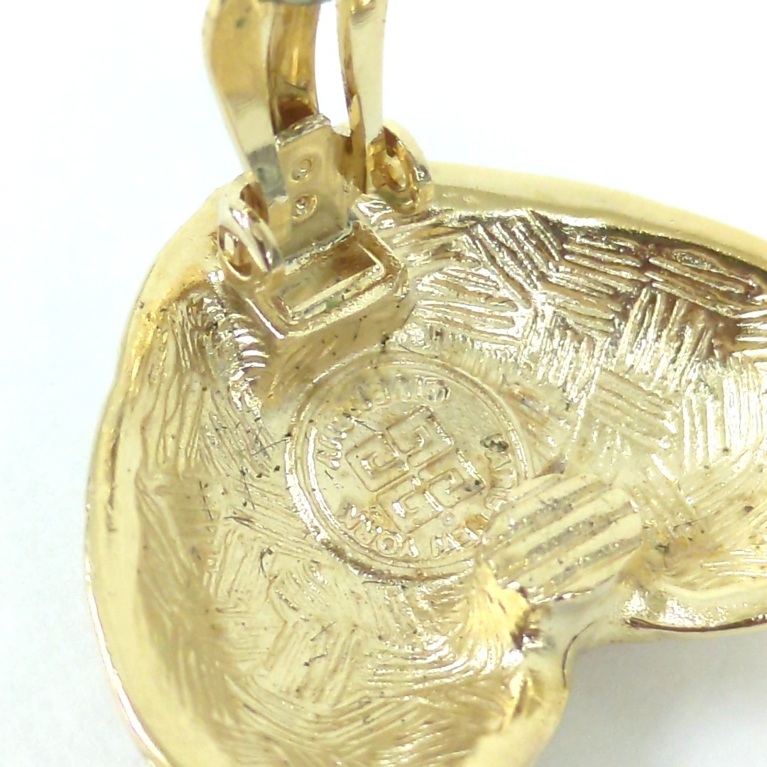Vintage Givenchy Gold Tone Heart Clip On Earrings Bijoux Logomania 03772301