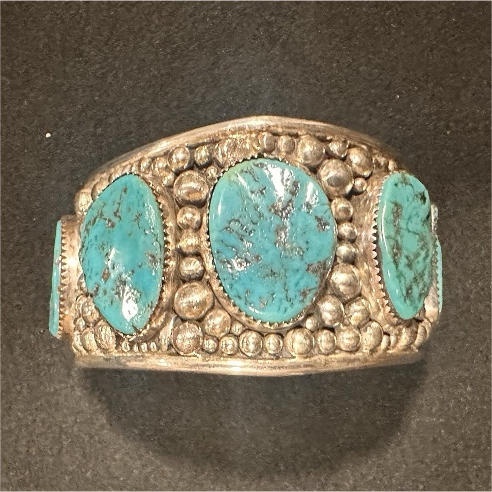 LEE Signed Sizable 925 Sterling Silver Oval Blue Turquoise Cuff Bracelet
