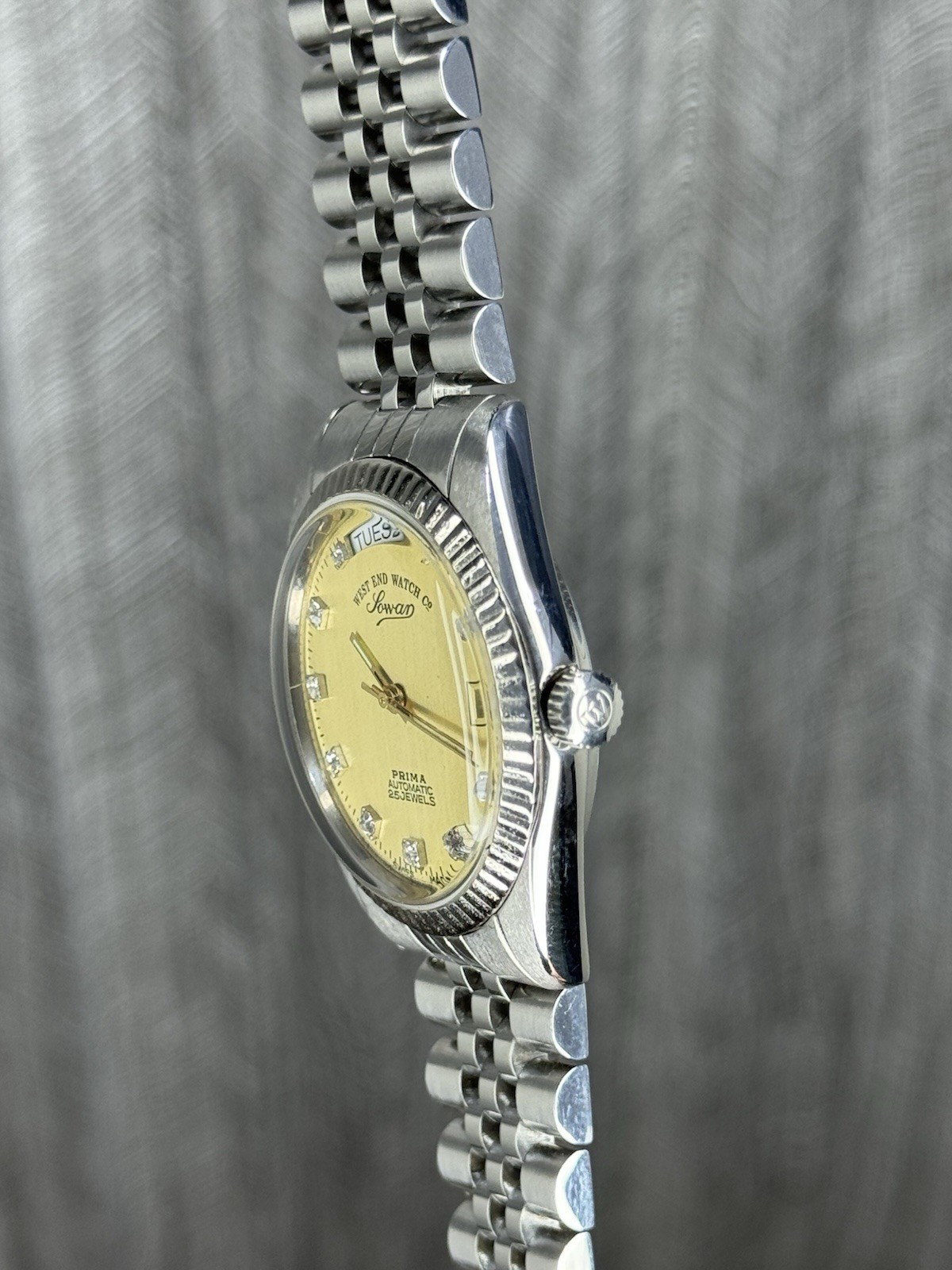 Vintage West End Sowar Prima Automatic 25 Jewels Champagne Dial Men’s Wristwatch