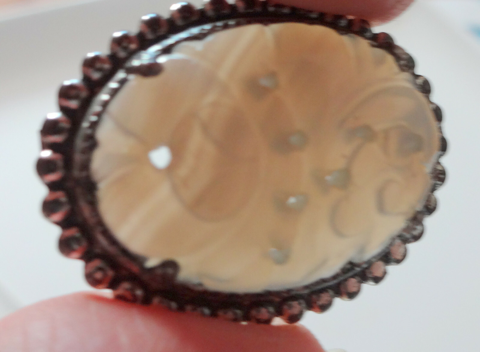 Antique Art Deco Victorian Chinese Asian Carved Translusent Stripe Agate Brooch