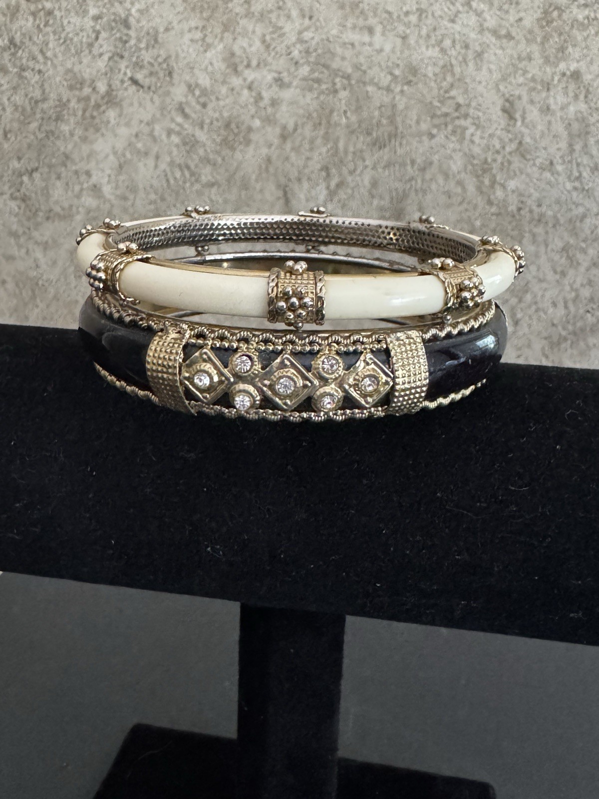 Gold Tone Black Cream Enamel Hinged Bangle Bracelet Lot Size 8 Missing Stones