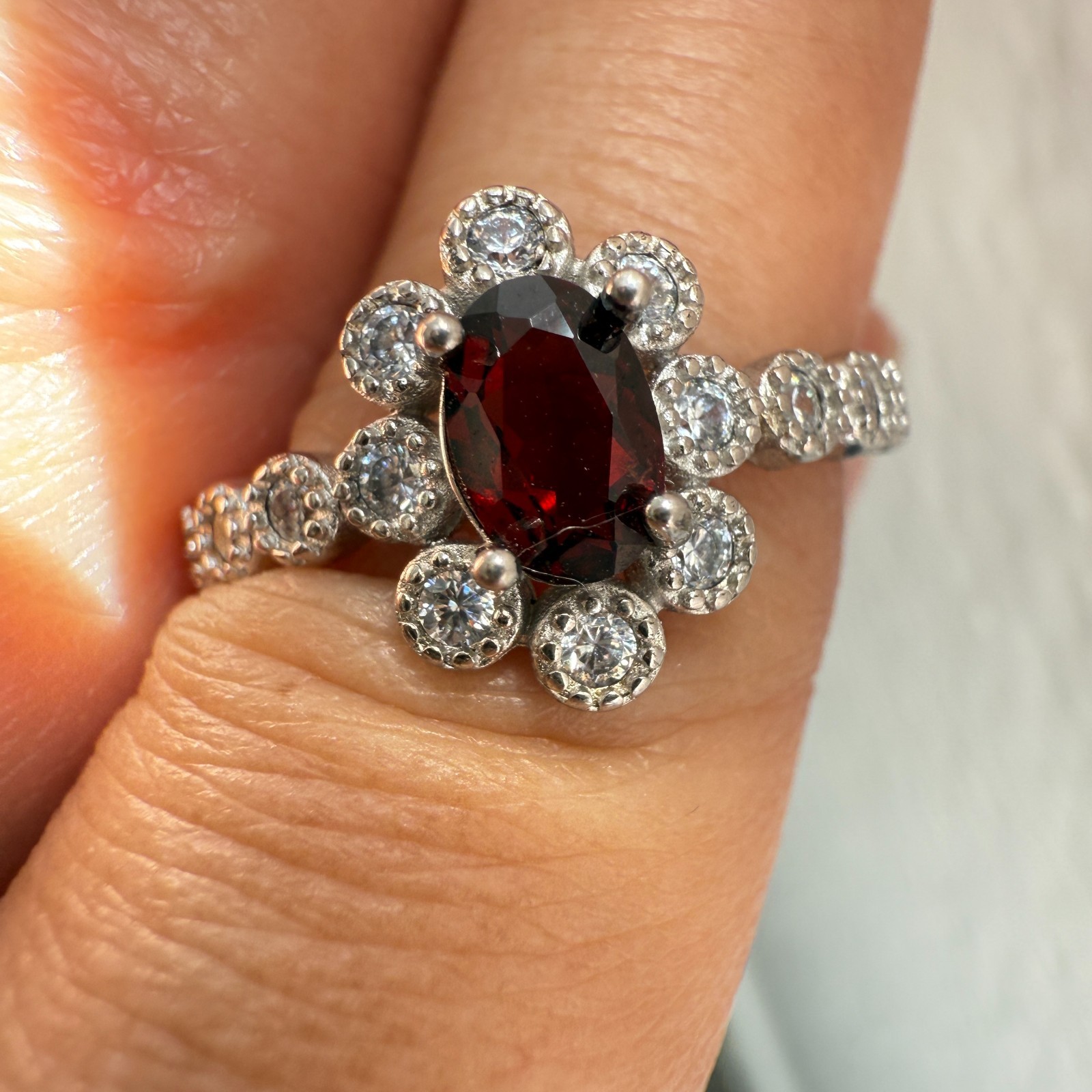 925 Sterling Silver Ring 6x4mm Natural Rhodolite Garnet Gemstone Zircon Red Gift