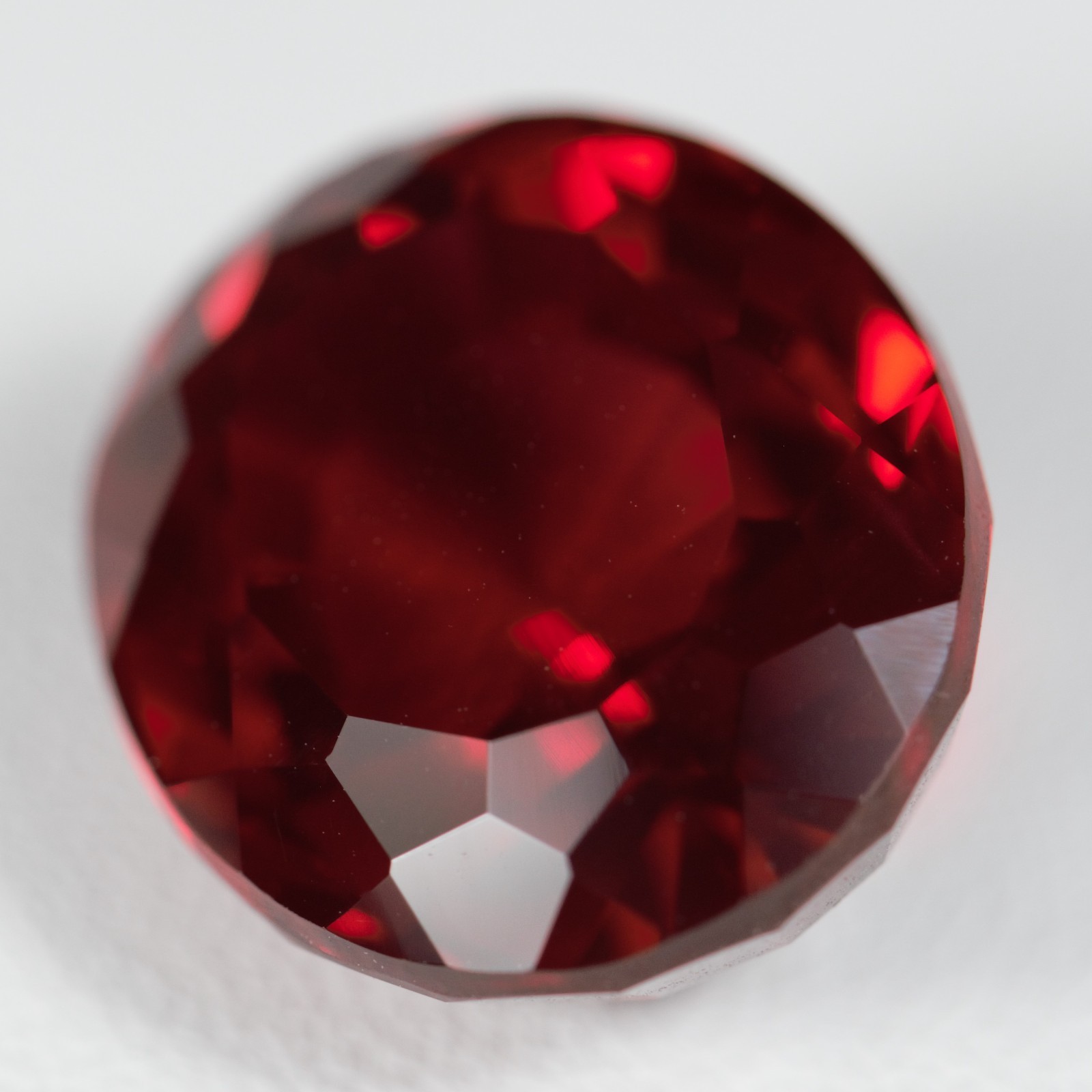 21.8 Ctw Lab Created Ruby Corundum for Jewelry | 17.9 × 14.7 mm