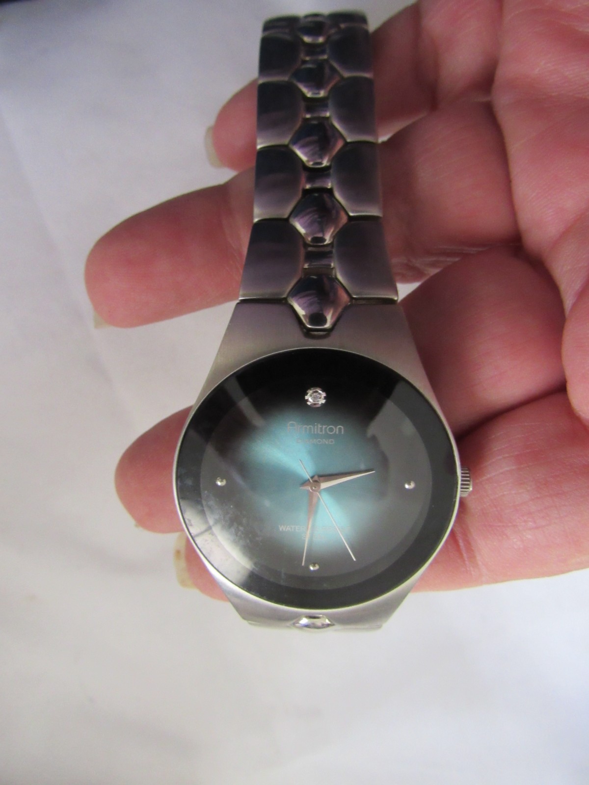 Armitron Diamond Water-Resistant Stainless-Steel Wristwatch Gradient Blue Vtg