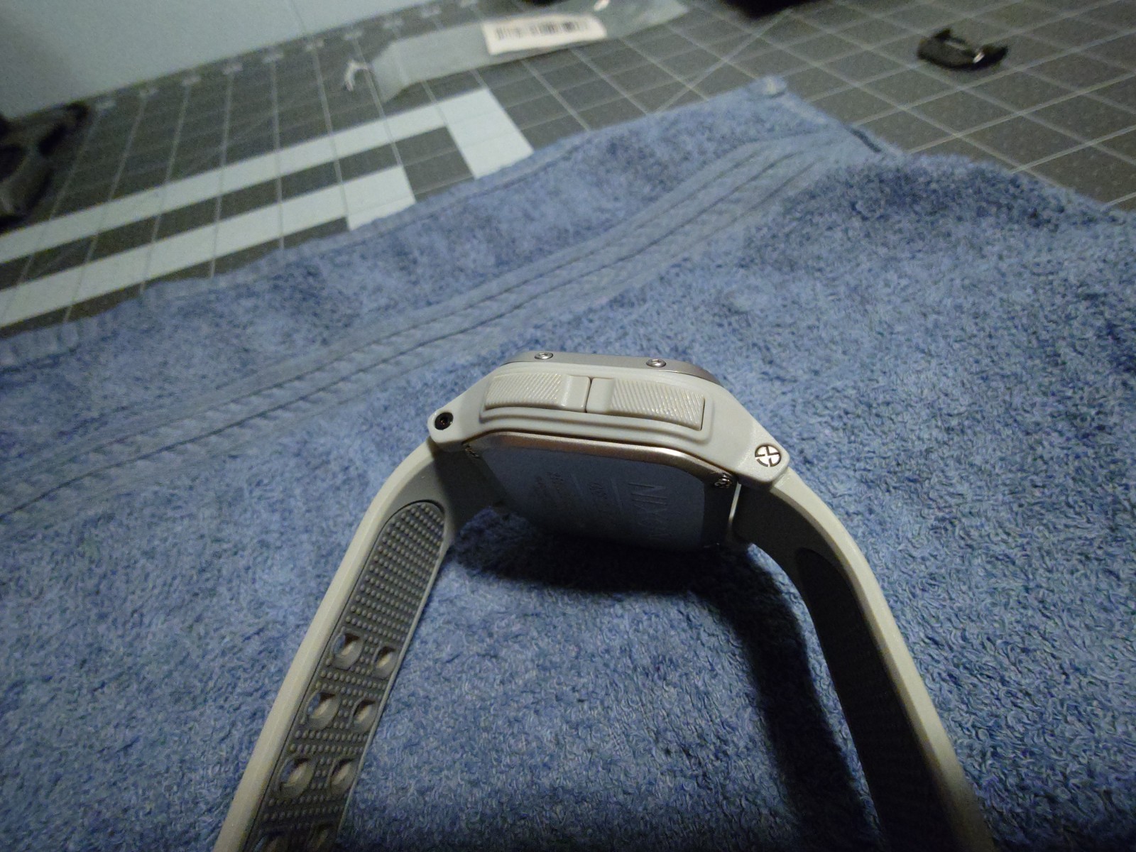 Nixon Regulus Expedition off white with Altimeter, Barometer, Compass and Temp