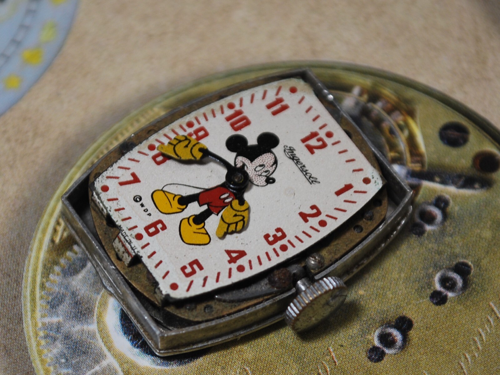 Vintage INGERSOLL Mickey Mouse Manual Wind Men’s Watch –For Repair