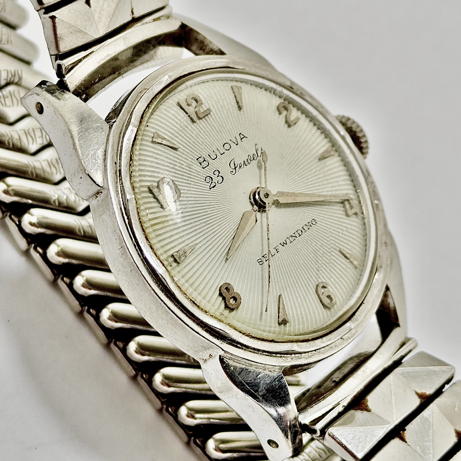 Vintage 1957 “Bulova 23 B” Automatic 23J Starburst Dial Men’s Watch – USA made