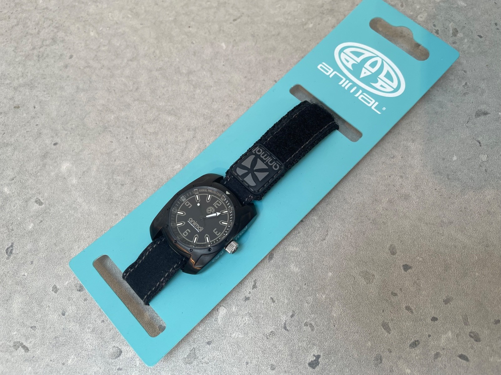 ANIMAL ‘SIDESHORE’ SURFERS WATCH
