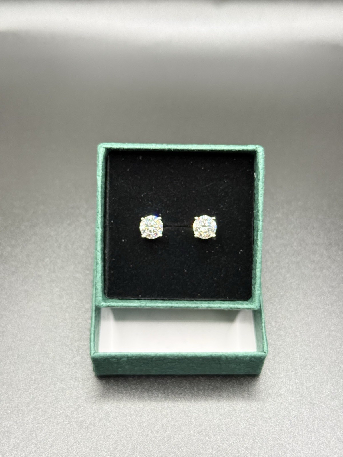 1 Ct Round VVS1 Certified Moissanite Solitaire Stud Earrings 925 Silver D Grade