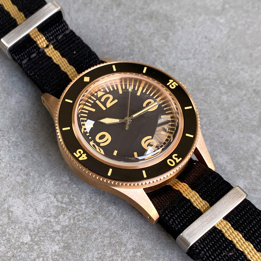 40mm 50-Fathoms Retro CUSN8 Solid Bronze NH35 Dress Men Watch Sapphire 20Bar