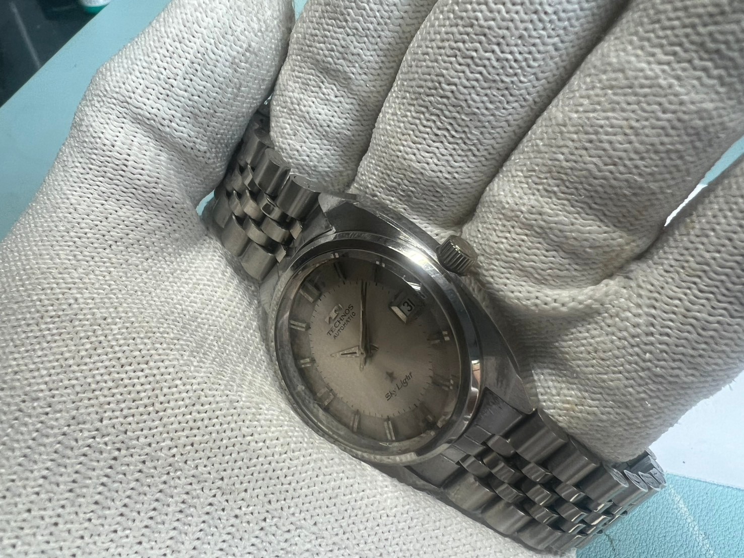 78. Technos date Sky Light 34.8 mm running cal 2632