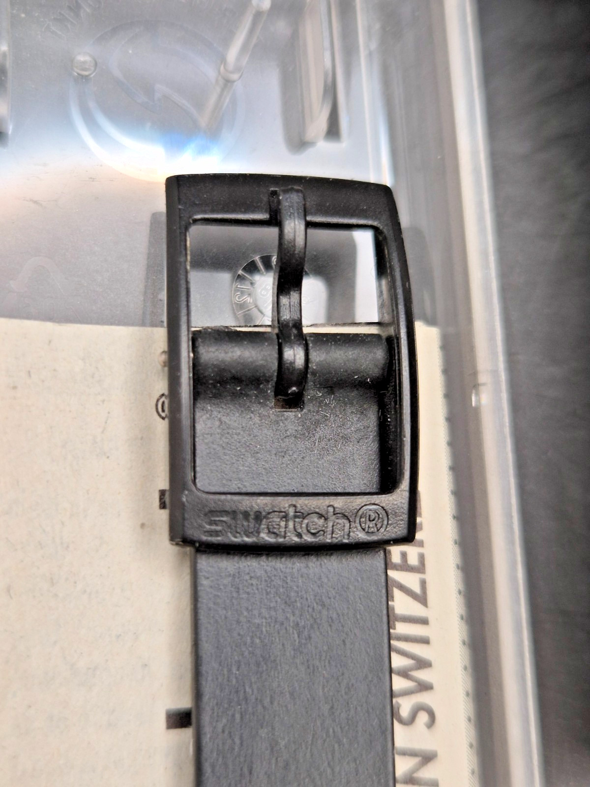 Vintage SWATCH Women’s All Black Silicone/Rubber Strap Watch-Working