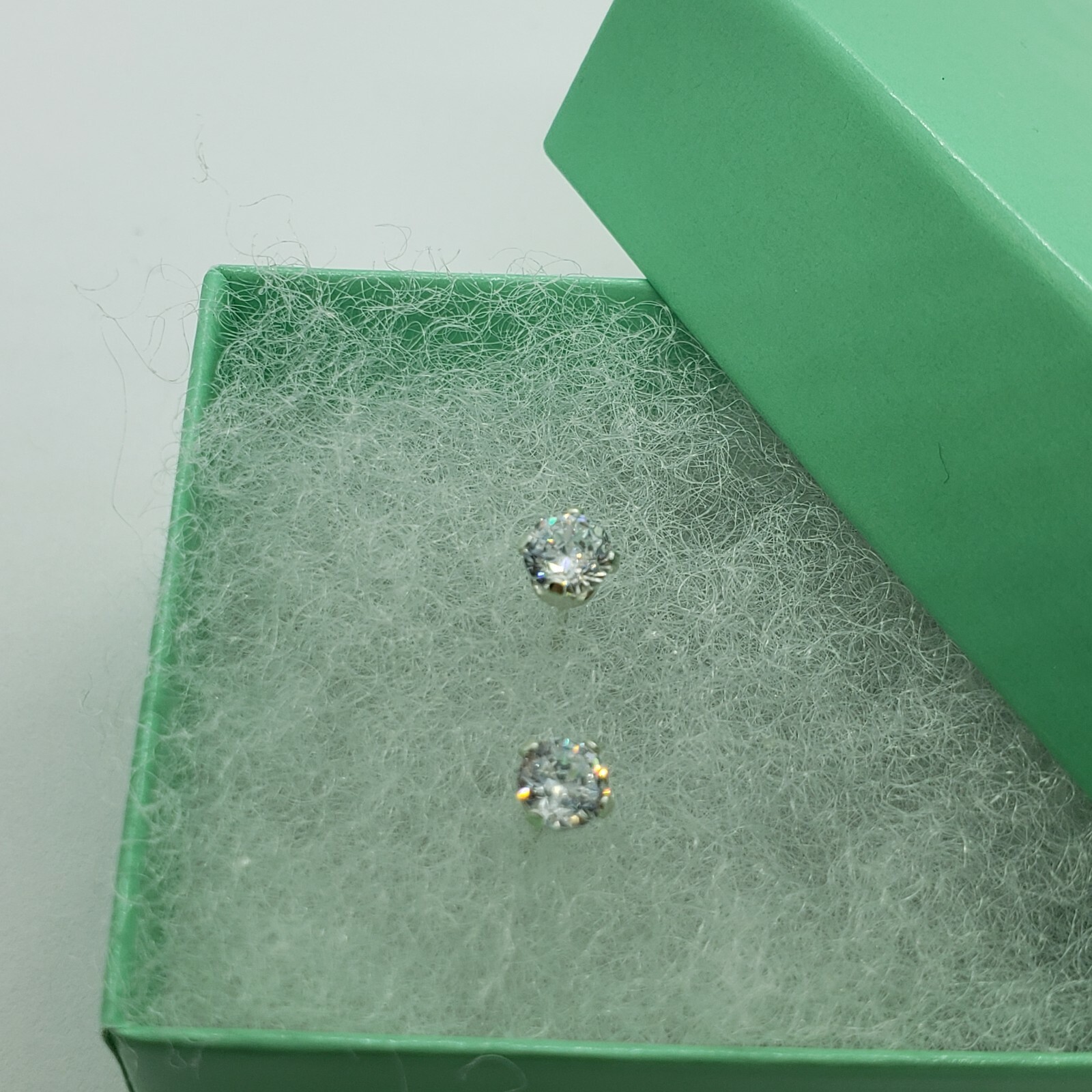 Tiny Sterling Silver Cubic Zirconia Stud Earrings Cartilage Nose Studs 2mm-4mm