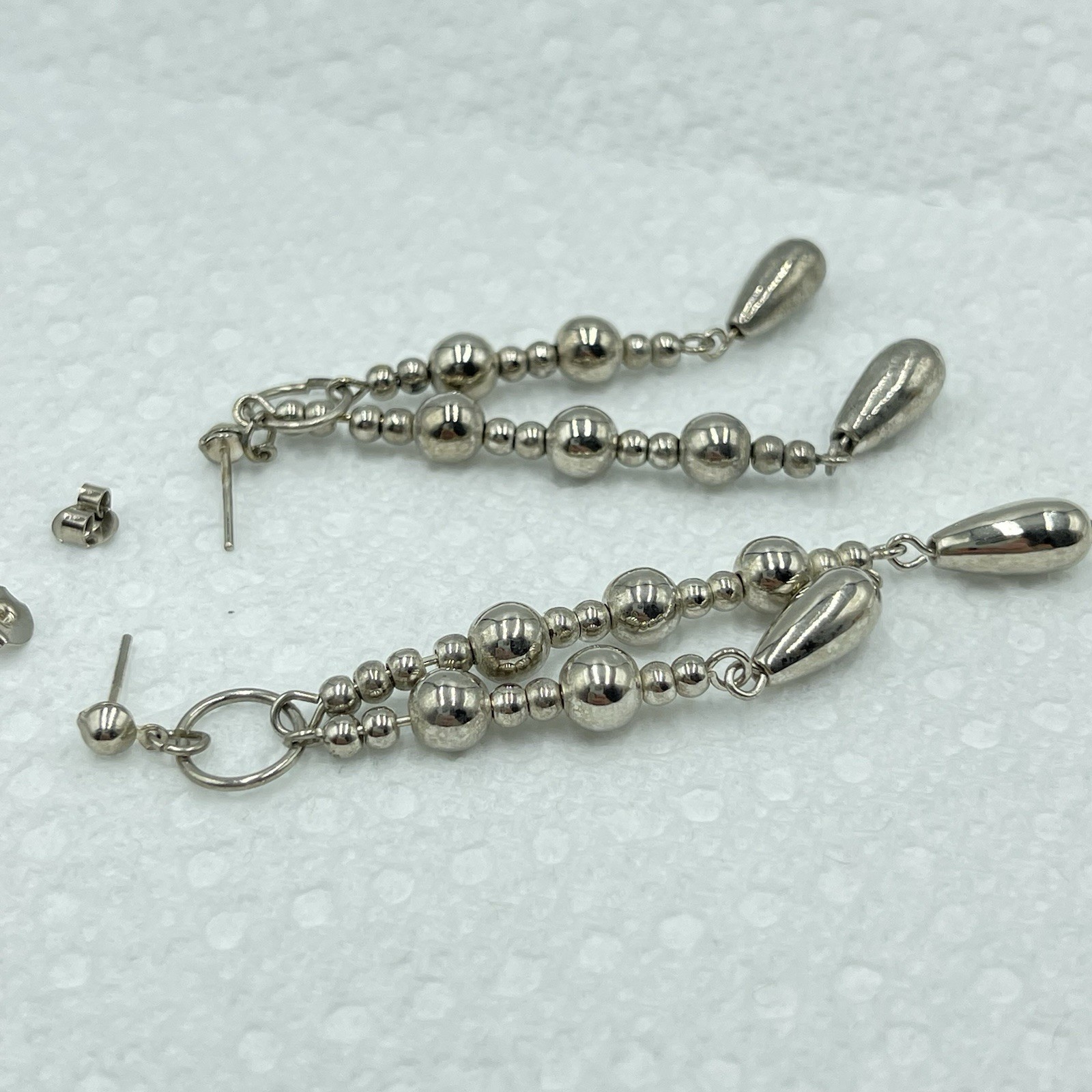 Dangle Pierced Earrings Silver Tone Ball/Beaded