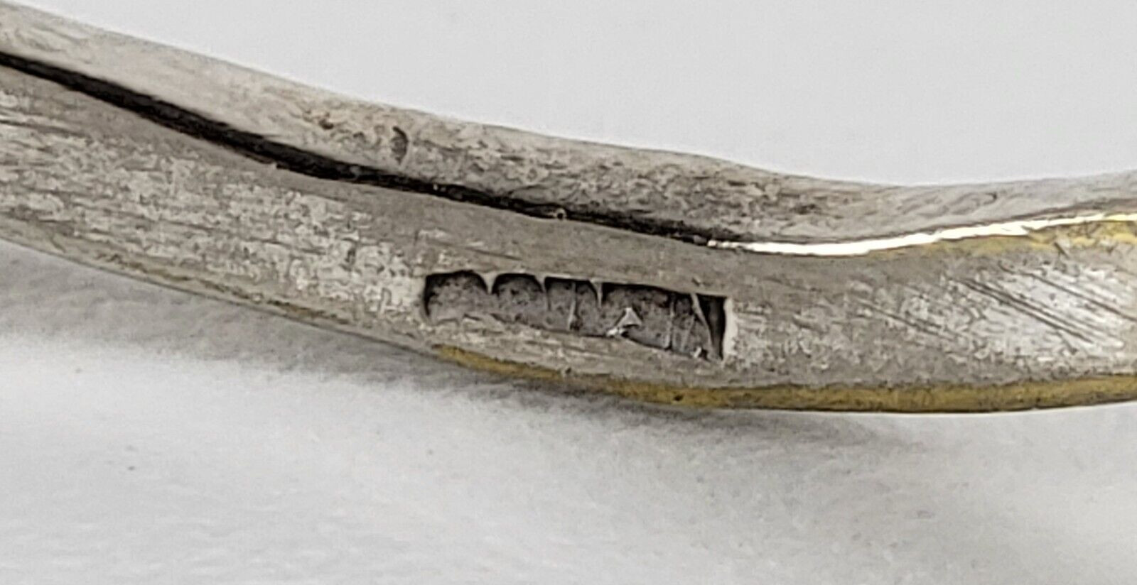 Vintage TAXCO 925 Sterling Silver Wavy Etched Bangle Bracelet 8.25 In
