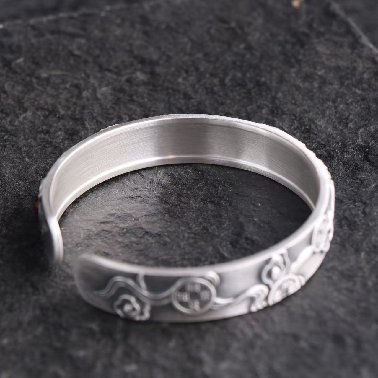 Solid Solid S999 Fine Silver Bracelet Men Women Dragon Pixiu Open Bangle 46-47g