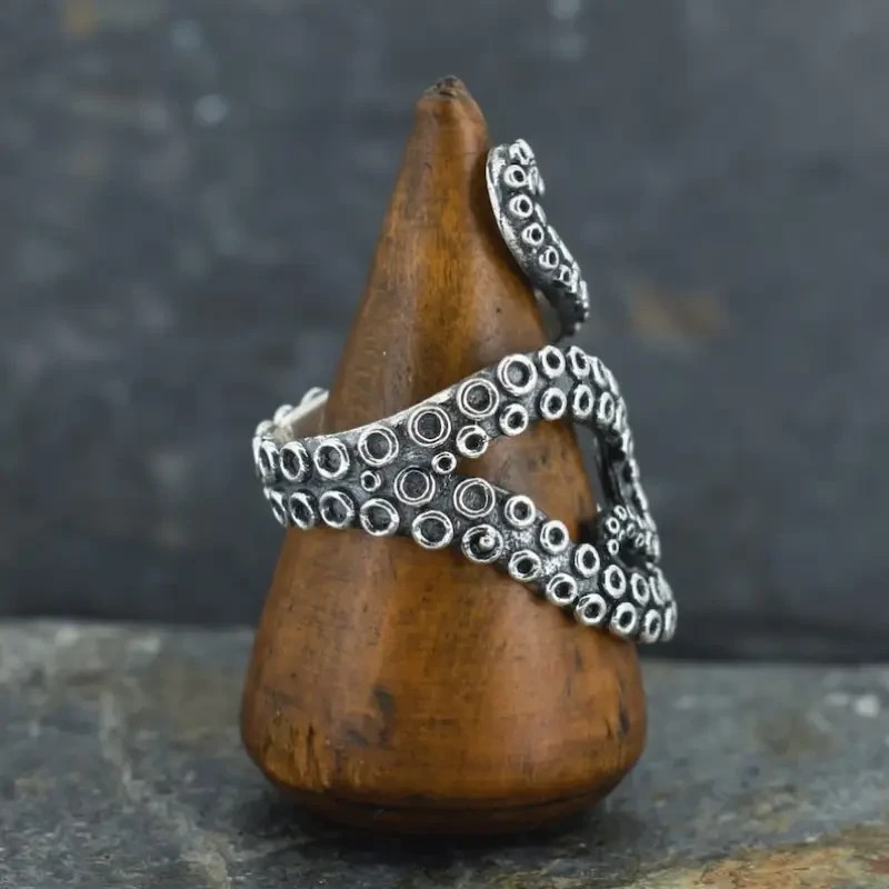 Elegant 925 Sterling Silver Fashion Charms Unique Octopus Ring One Size Fit All