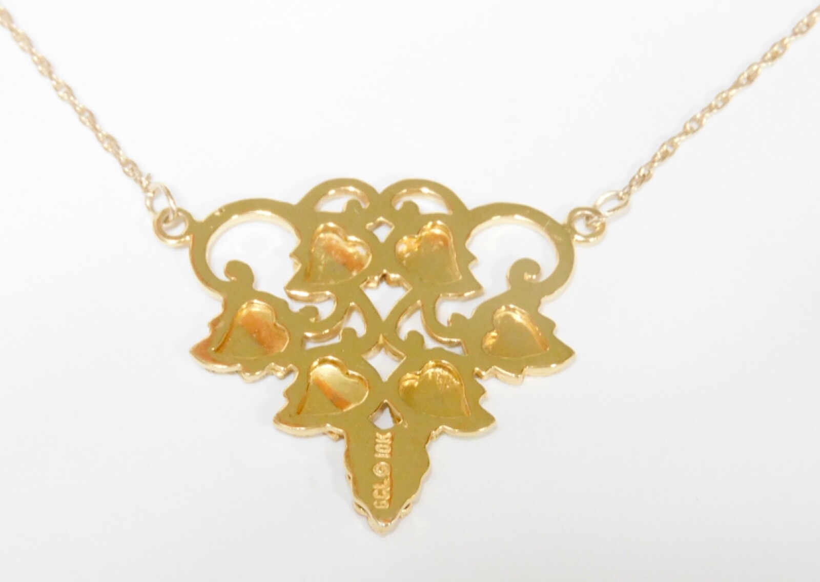 Black Hills Gold 10k Landstrom’s Large Fixed Pendant Leaves Necklace