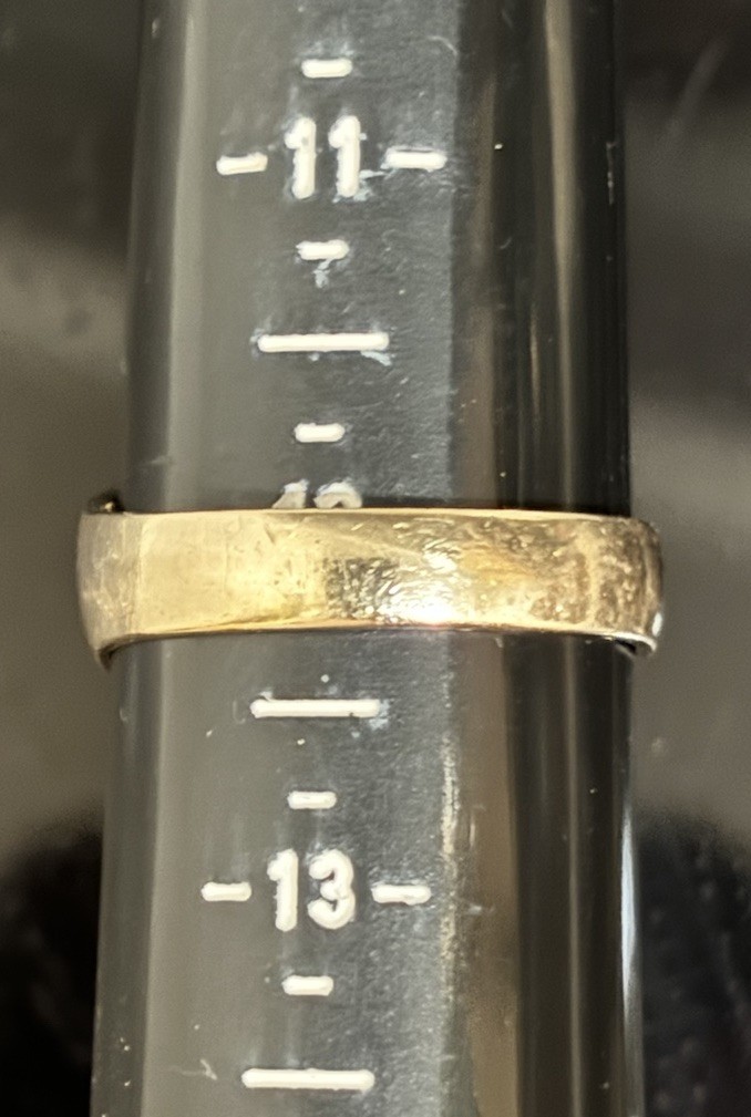 10k Yellow Gold Men’s Landstrom’s Black Hills Gold Tapered Band Ring Size 12