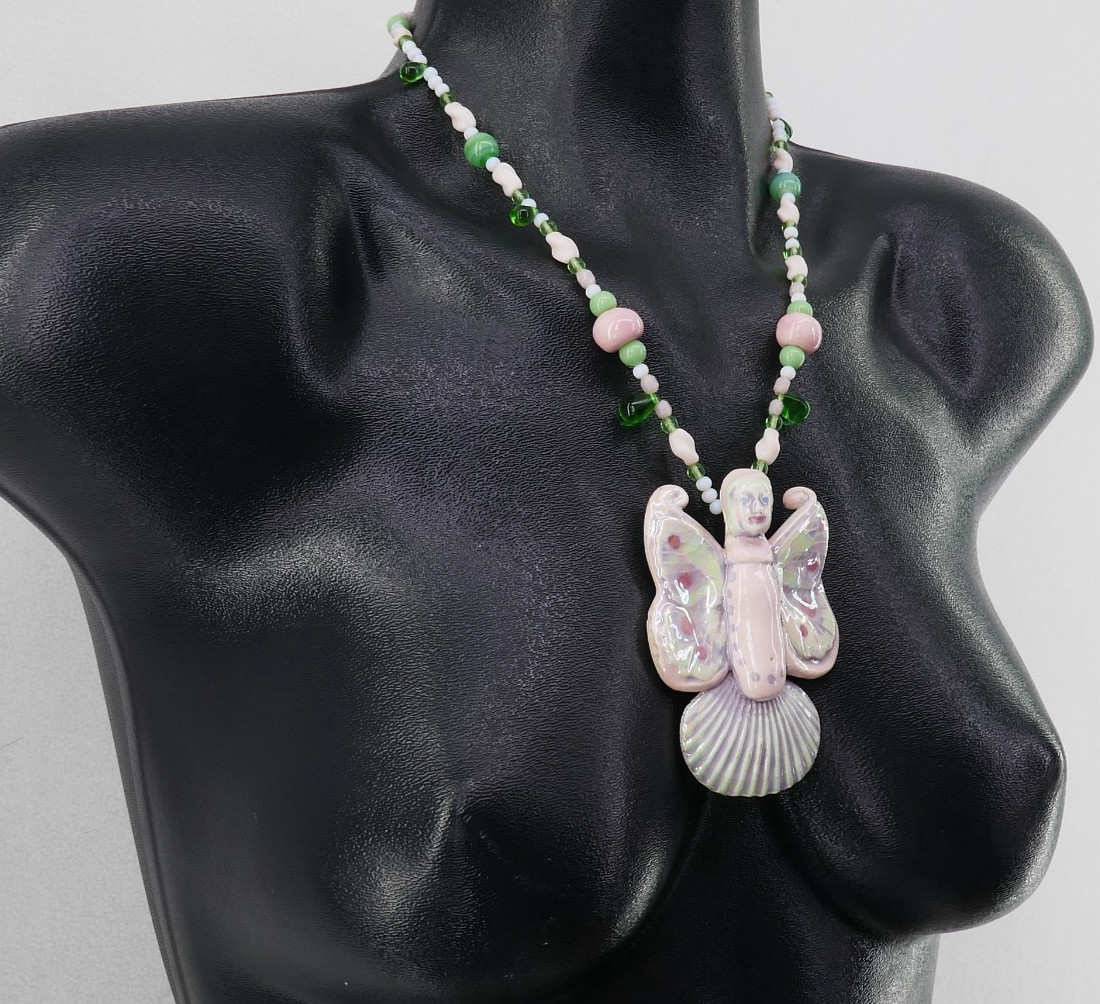 CHUNKY CERAMiC DOLL FACE BUTTERFLY ANGEL FAiRY CANDY COLORED BEADED NECKLACE
