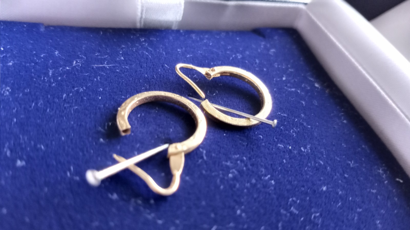 24K Yellow Gold Hoop Etched Earrings 3.2 Grams ITALY 999