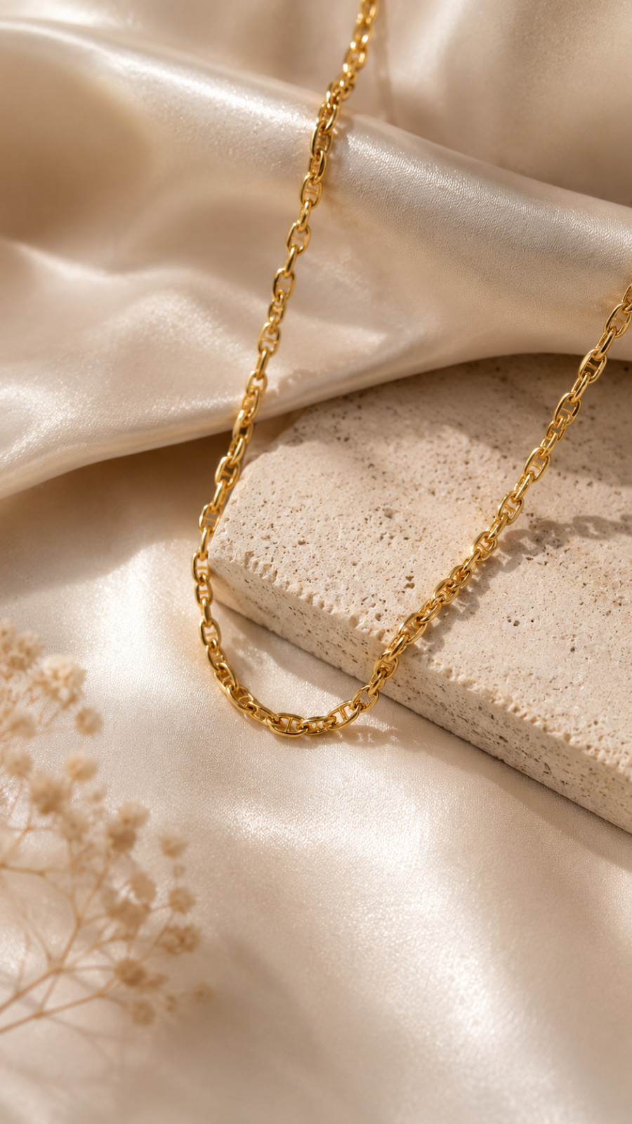 14K Gold Classic Mariner Chain Necklace