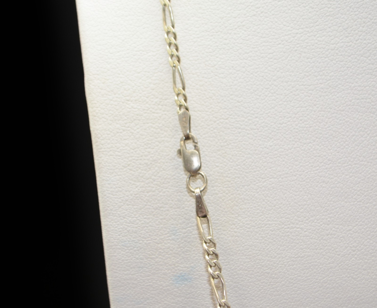 Sterling Silver Figaro Chain w/ Crucifix Pendant Necklace 25.0″ #FMG008