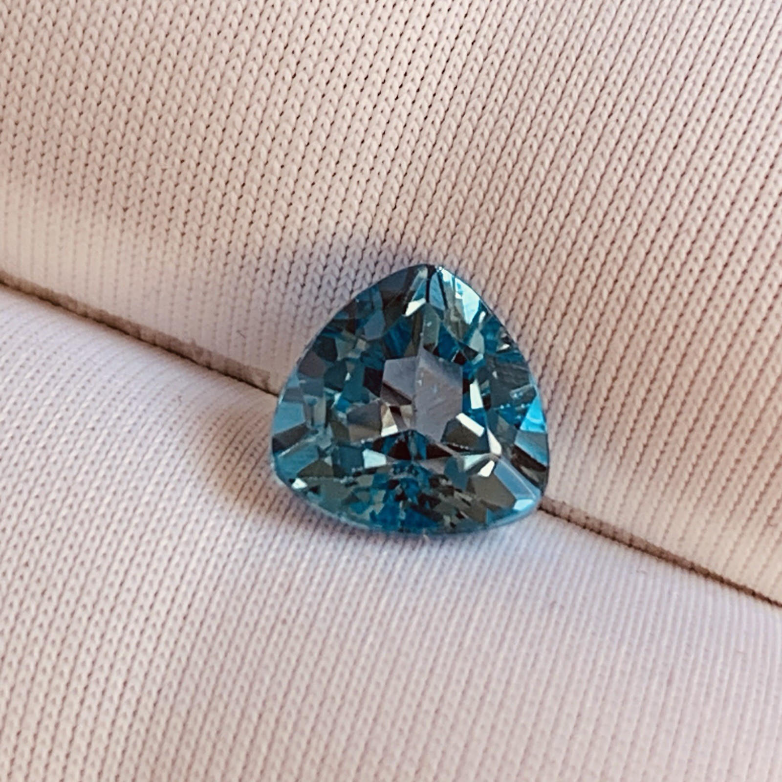 Elegant Swiss Topaz Faceted Trillion, 7*7*5mm Size, 1.65cts