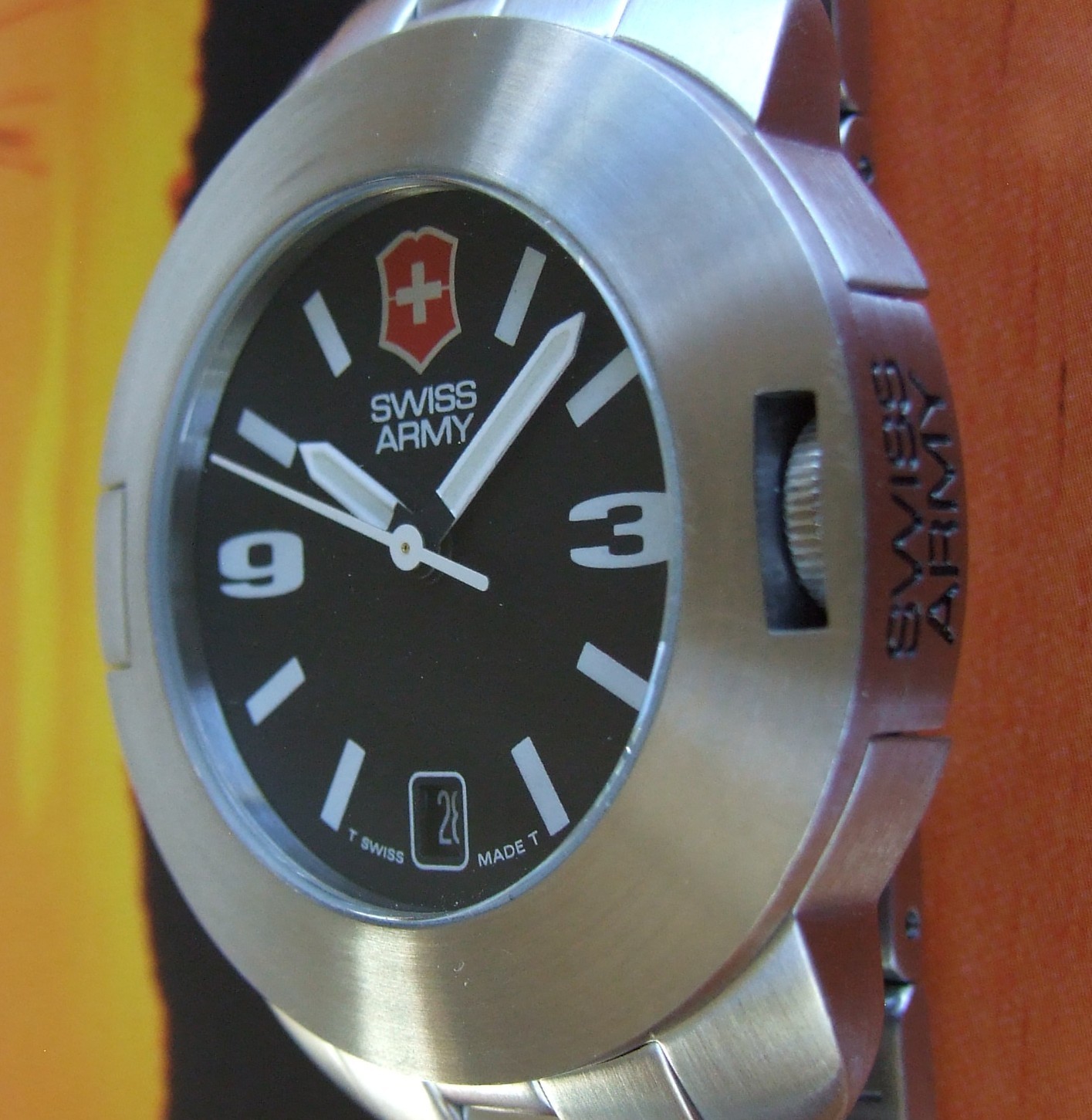 SWISS ARMY~Men RARE SC 1000 SOLAR COMPASS Quartz Date Watch~OEM SS Bracelet~NICE