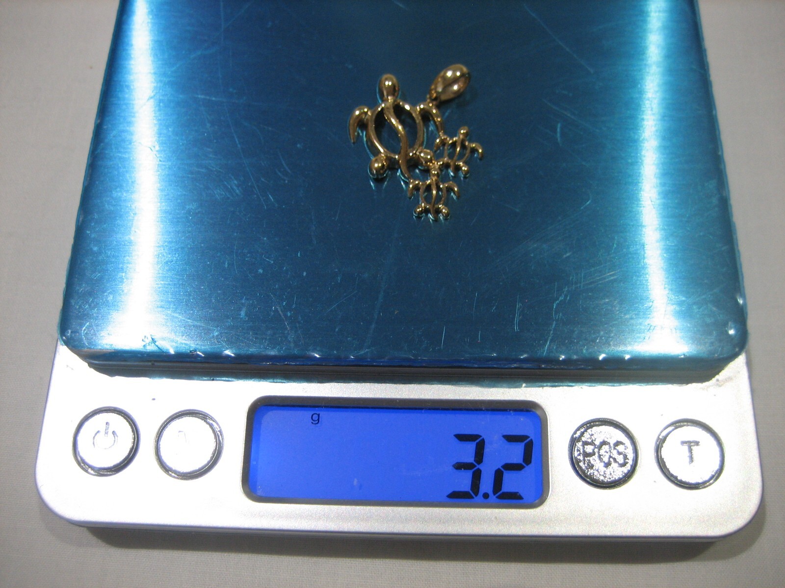 VINTAGE 14K YELLOW GOLD MAMA TURTLE W/BABIES PENDANT 3.2 GRAMS