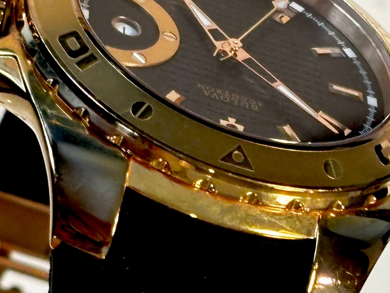 Bulova Accutron Curacao 64B108 Swiss SW200 Automatic 300M Dive Watch Full Kit