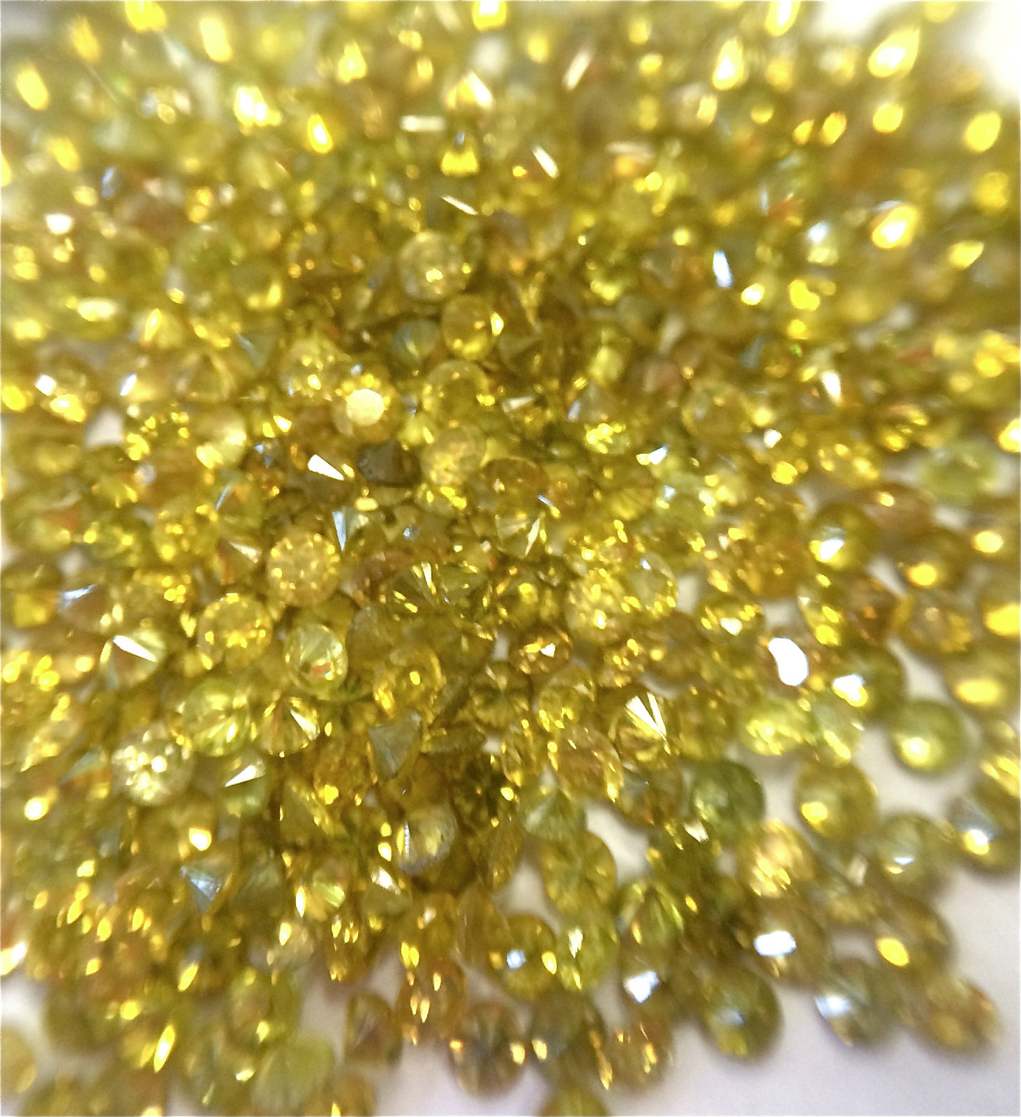 2.0ctw Wholesale Lot of 1.35-1.45mm .01ct YELLOW Natural Loose Round Diamonds