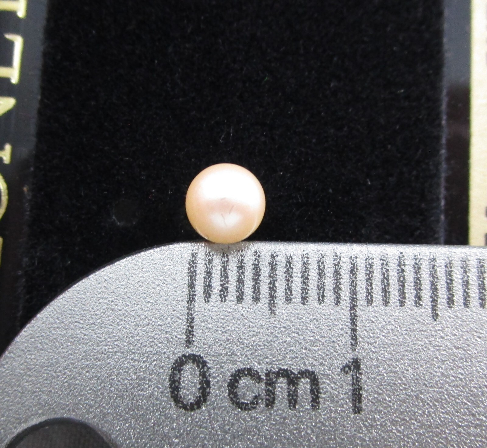 LAST 1 NOS Vintage 90s MONET Gold Tone 4 mm Round Faux Pearl Stud Earrings 78i