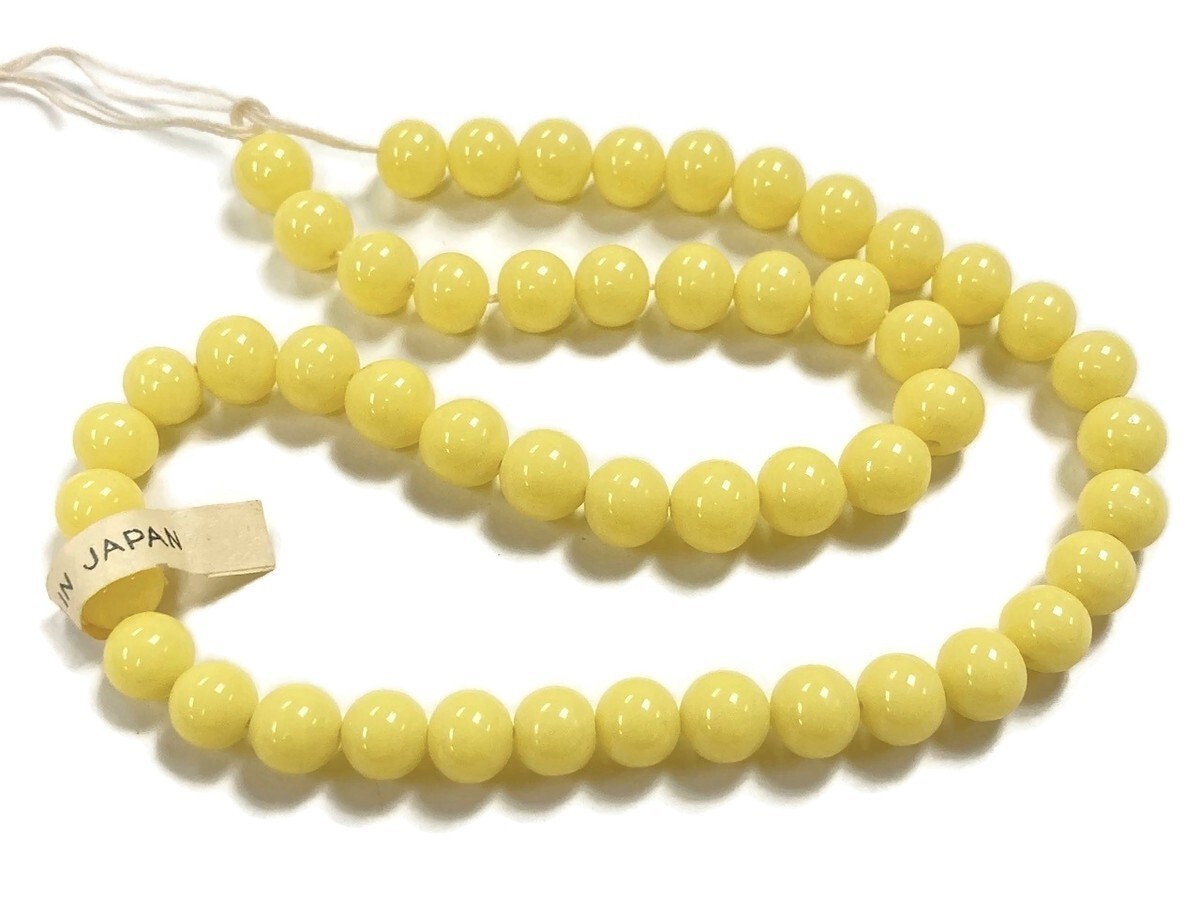 100 VINTAGE JAPANESE CHERRY BRAND GLASS PALE YELLOW 8mm SMOOTH ROUND BEADS 4619T