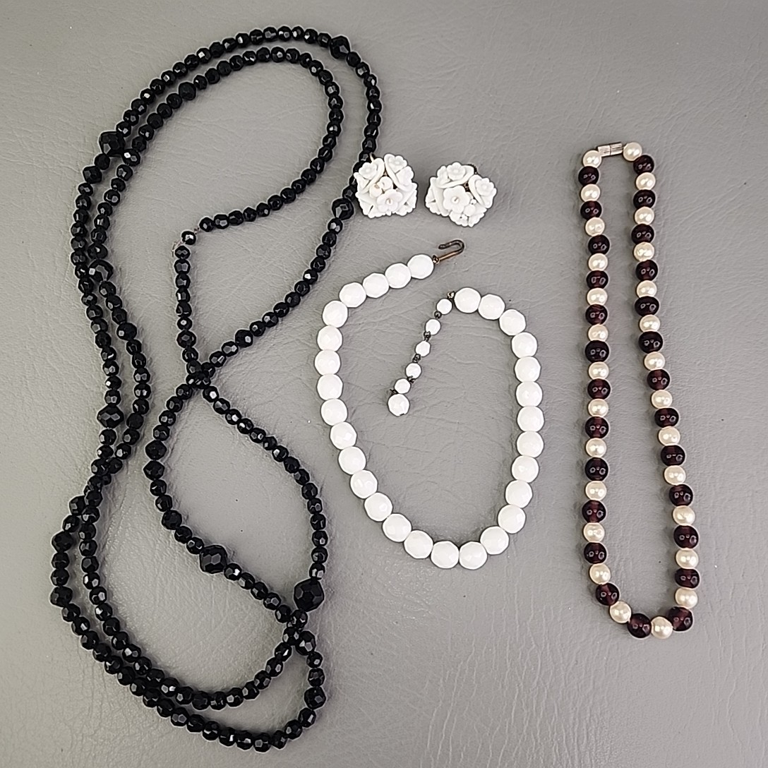 Vintage Beaded Necklace Screw Back Earrings Lot of 4 Glass Black White
