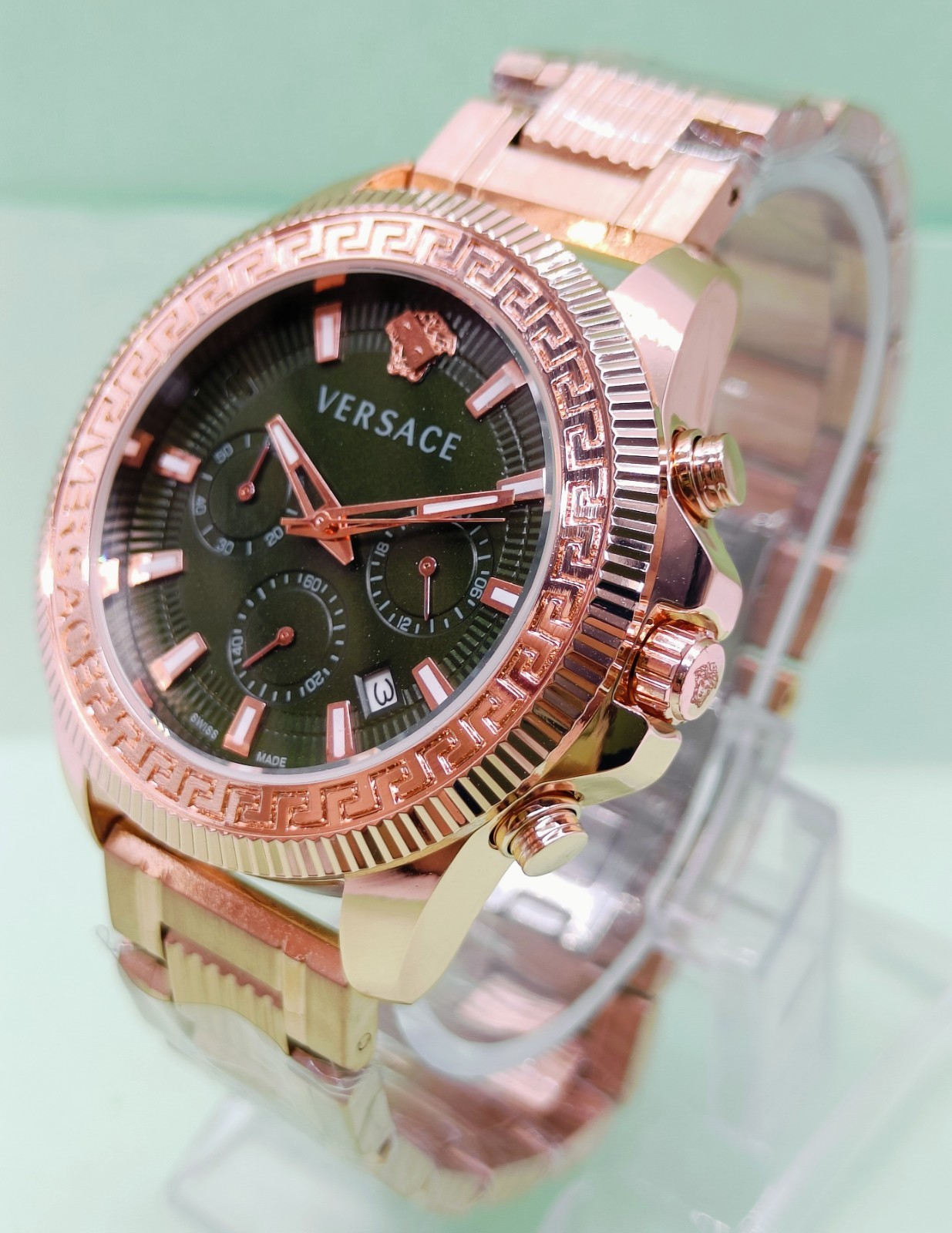 Good Versace Chronograph Date Indicator Quartz Analog Men’s Wrist Watch