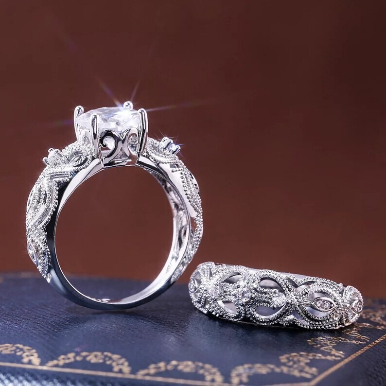 1.84 Ct CZ Valentine Gifts Band Silver Plated Migraine Edging Bridal Ring Set