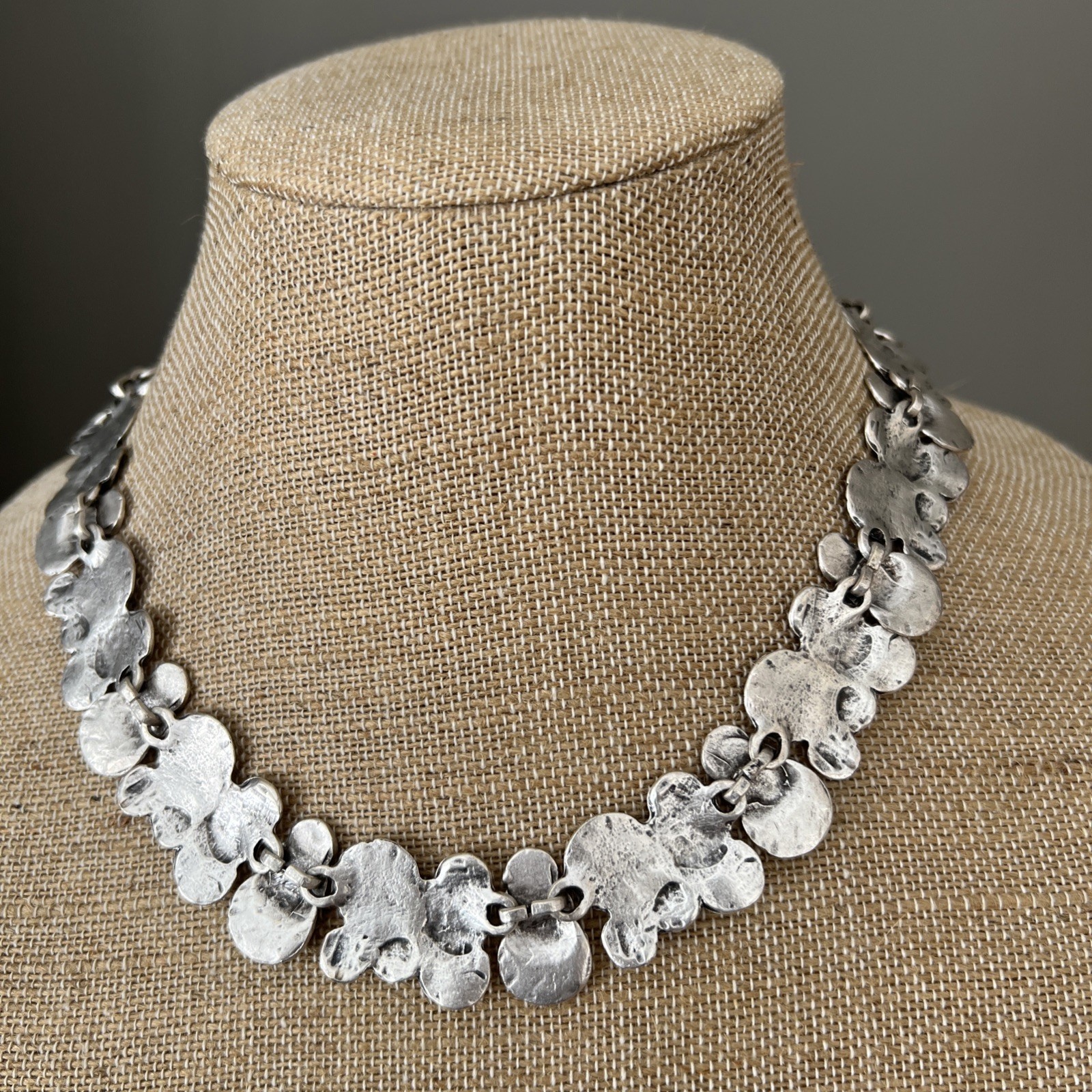 TURKISH SILVER PLATED ZINC HAND HAMMERED COIN MODERNIST ABSTRACT NECKLACE 22″