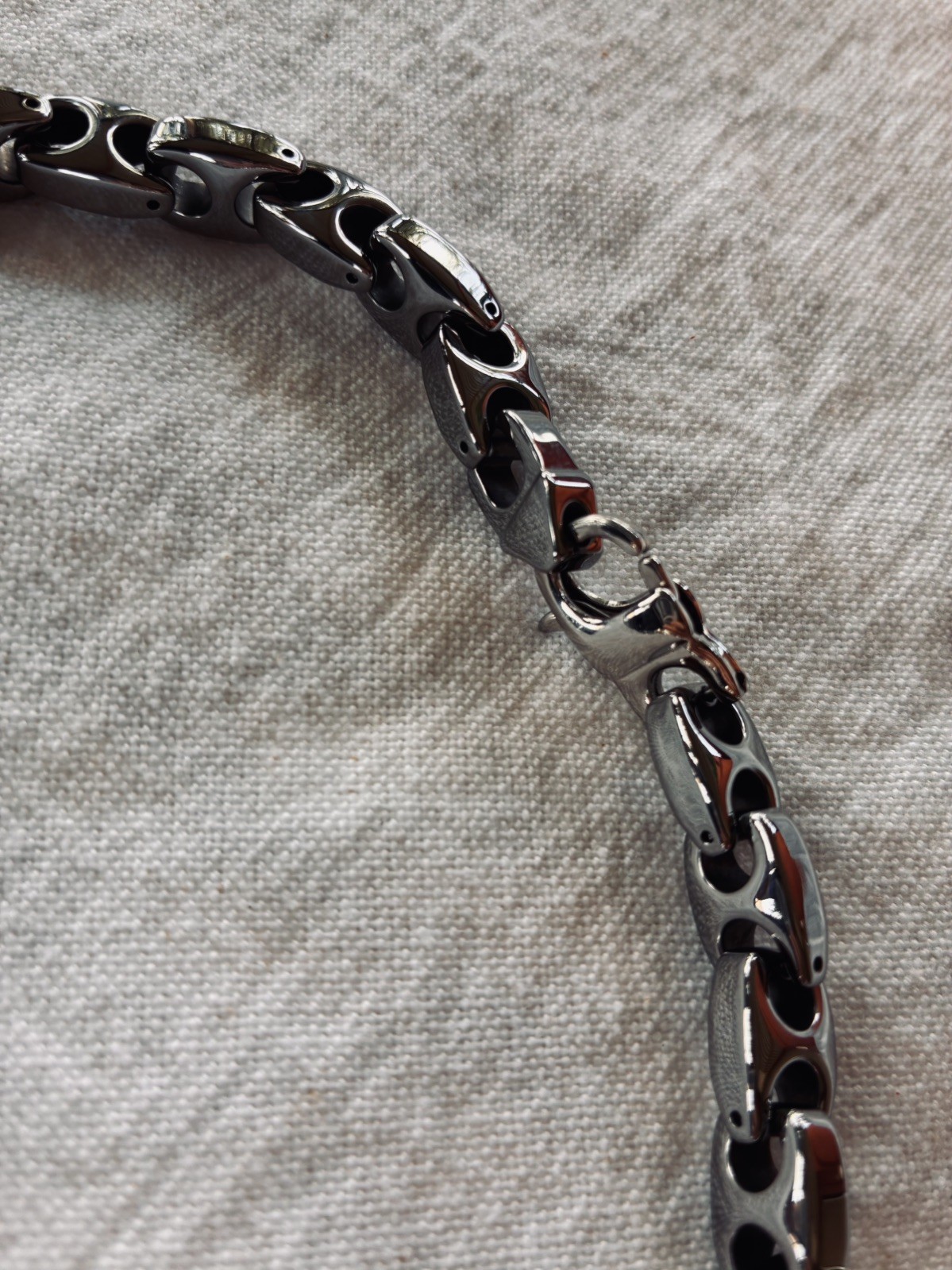 Genuine Tungsten Carbide Chain Necklace 18 in, 9.5 mm – Heavy and Strong