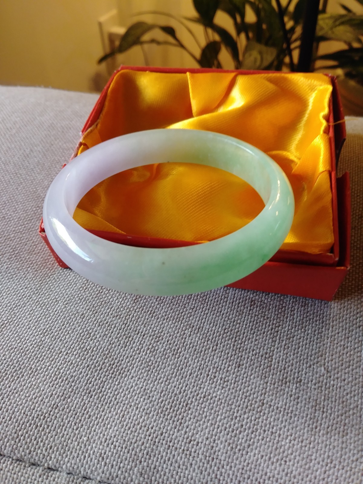 genuine jade jadeite light green and lavender bangle 58mm/47.9g