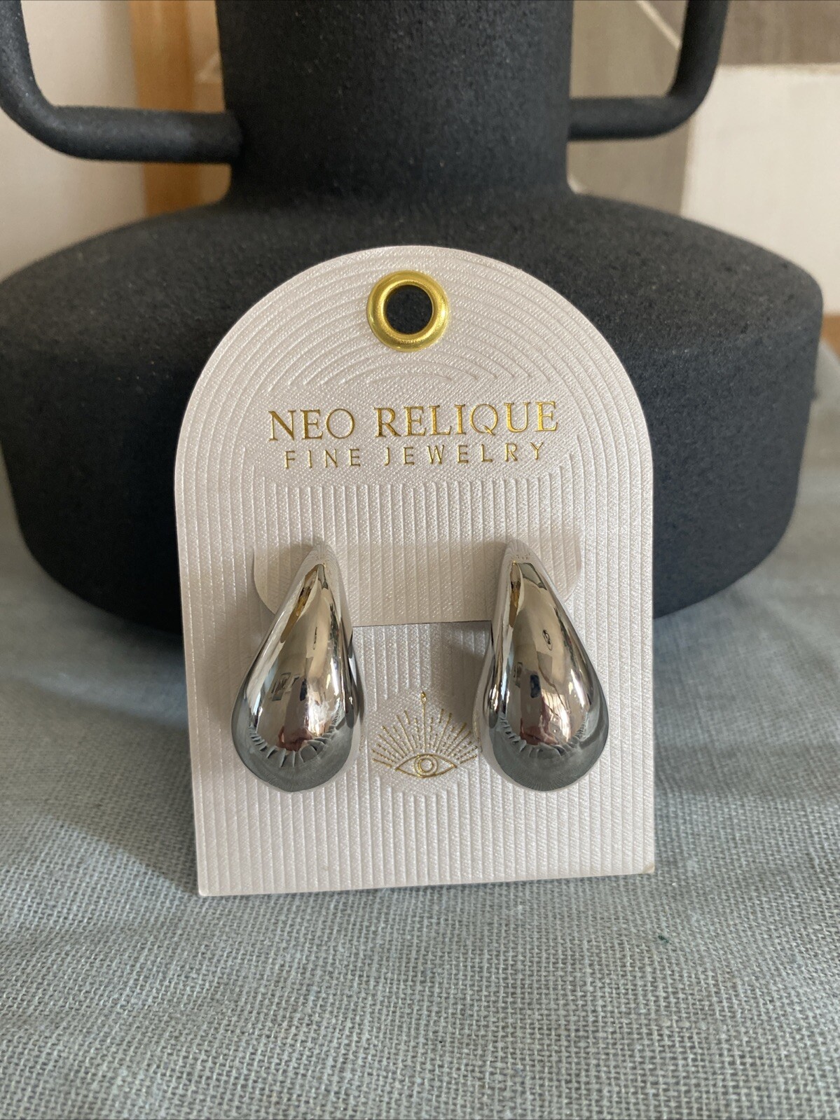 Neo Relique Earrings Shiny Silver Chunky Thick Teardrop Stud Modern Classic NEW